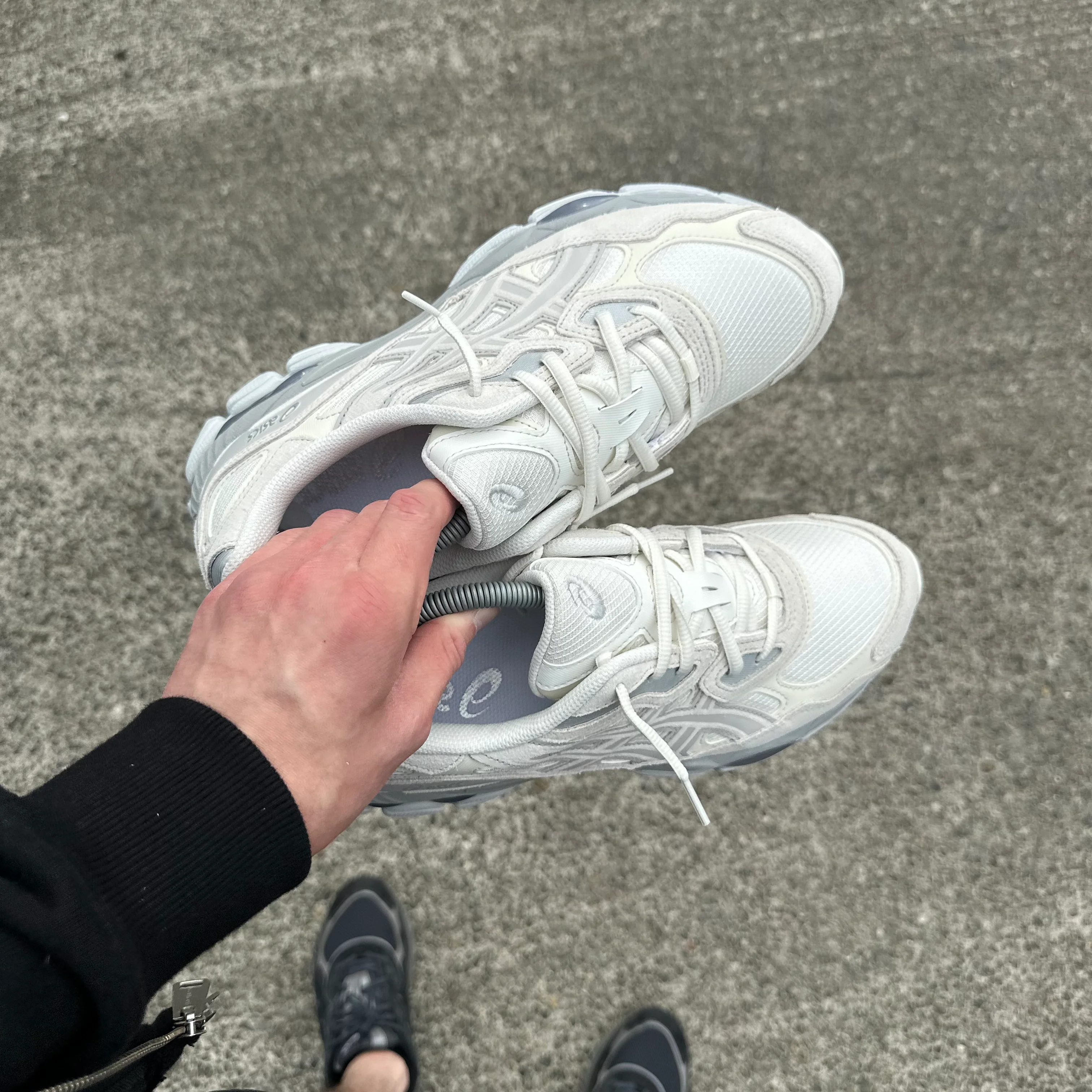 ASICS GEL NYC TRAINER - PALE CREAM / GREY - Image 6