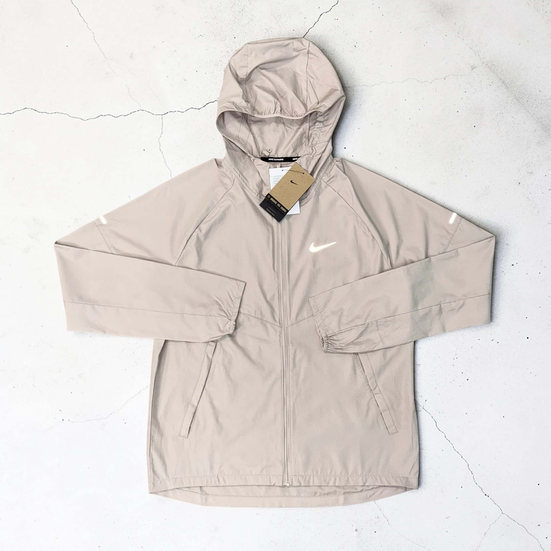 NIKE DRI-FIT WINDRUNNER JACKET - BEIGE