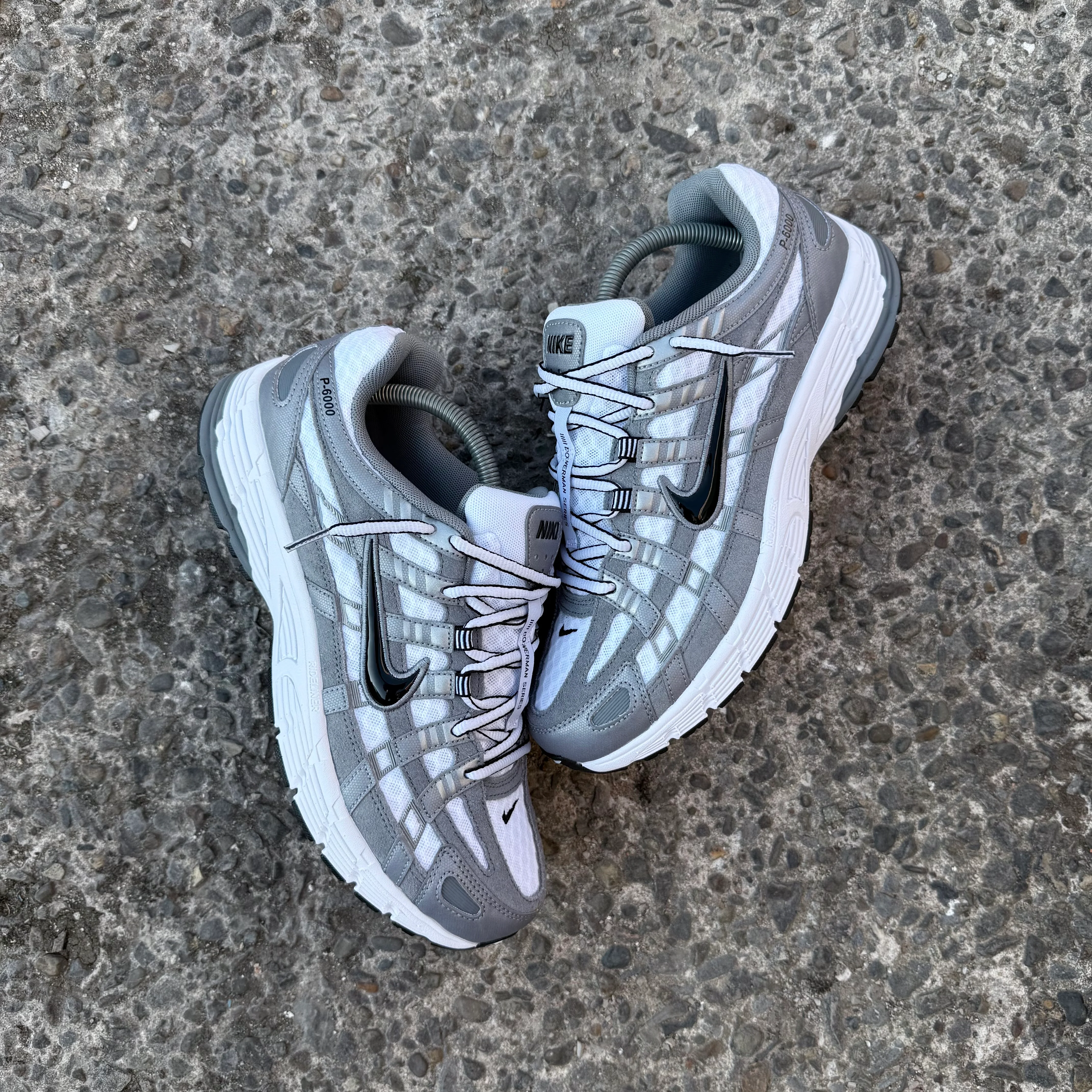 NIKE P-6000 - WHITE / METALLIC GREY - Image 3