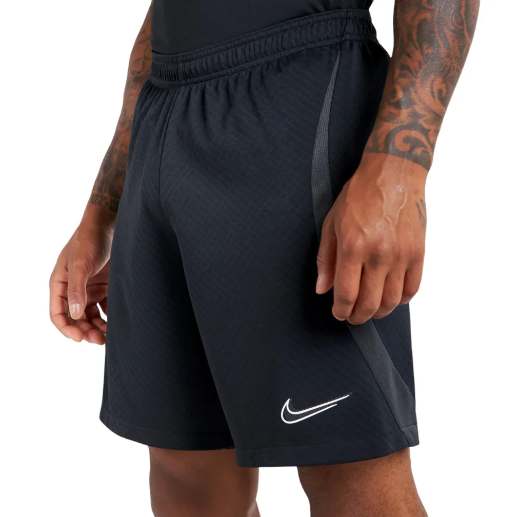NIKE STRIKE 22 SHORTS - BLACK - Image 2