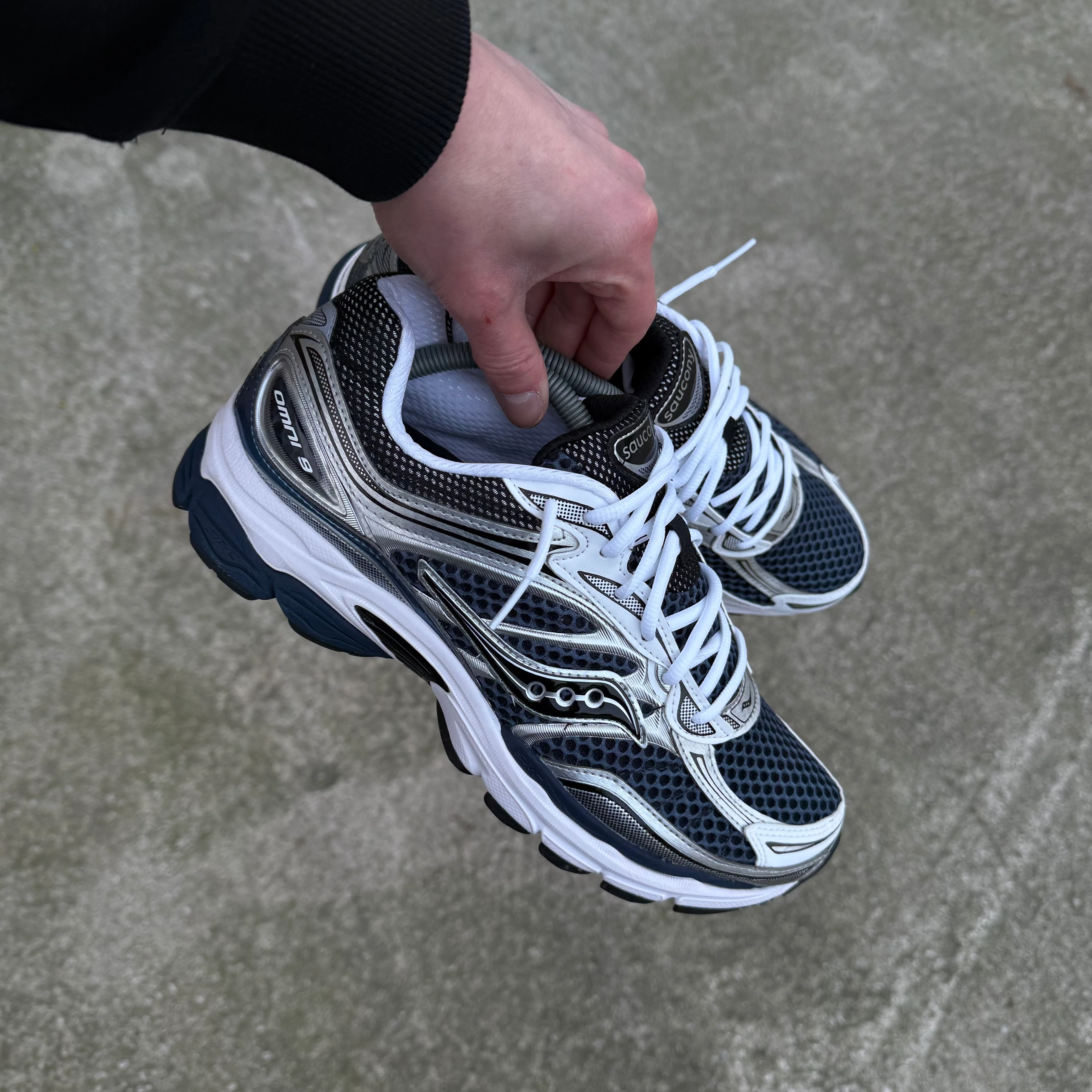 SAUCONY PROGID OMNI 9 - DEEP NAVY - Image 2